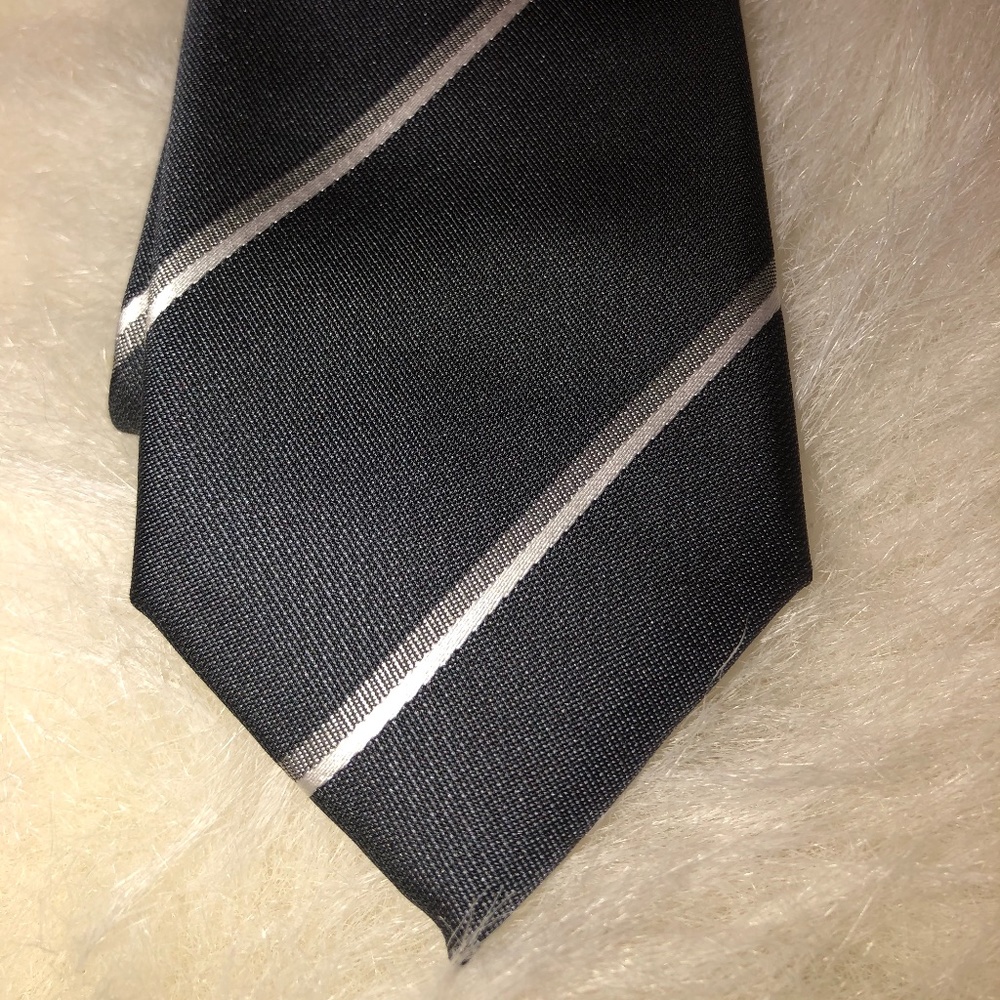 NEW Alfani Neptune Gray Black Stripe Skinny Tie